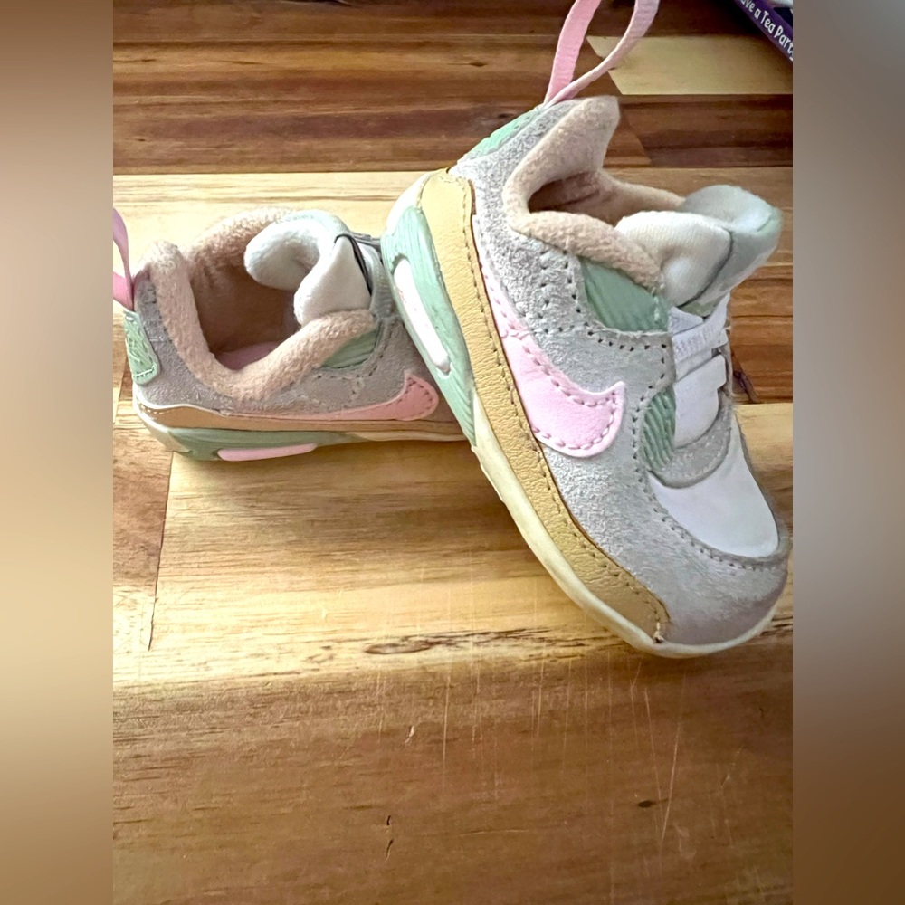 Nike shoes